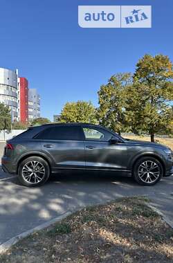 Позашляховик / Кросовер Audi Q8 2022 в Києві