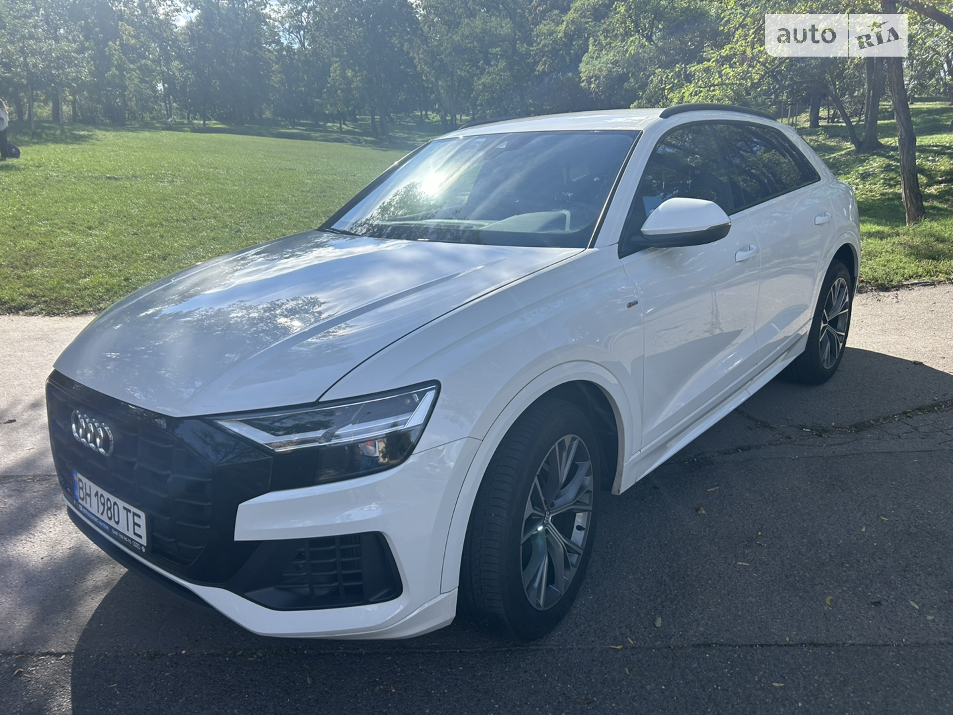 2019 Audi Q8 - мініатюра 3
