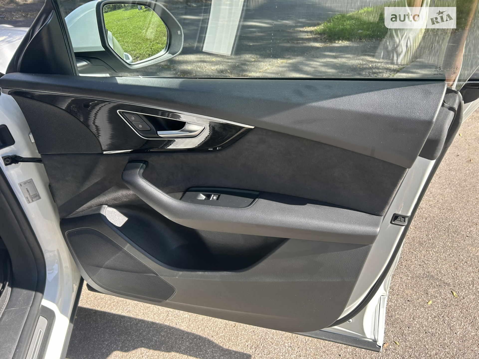 2019 Audi Q8 - мініатюра 19