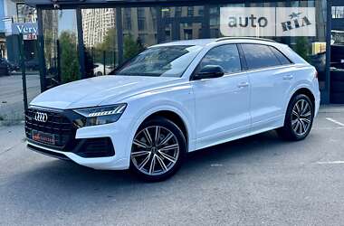 Внедорожник / Кроссовер Audi Q8 2019 в Киеве