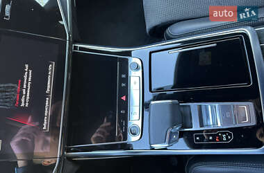 Внедорожник / Кроссовер Audi Q8 2020 в 