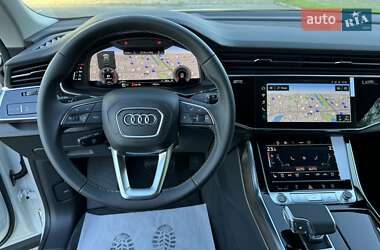 Позашляховик / Кросовер Audi Q8 2024 в Києві