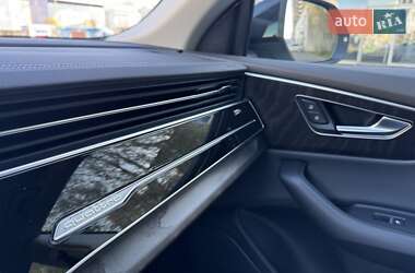 Позашляховик / Кросовер Audi Q8 2024 в Києві