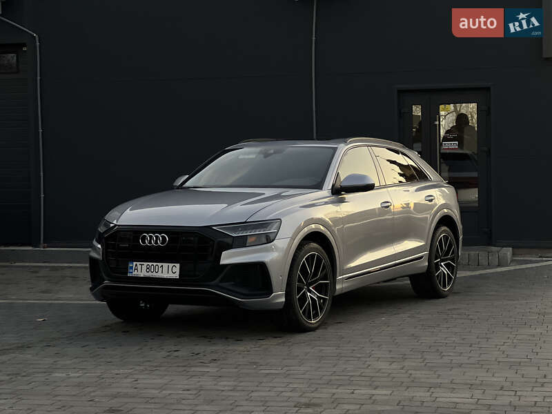 Позашляховик / Кросовер Audi Q8 2020 в Івано-Франківську