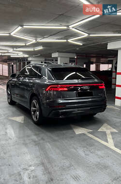 Позашляховик / Кросовер Audi Q8 2018 в  фото 3 Позашляховик / Кросовер Audi Q8 2018 в