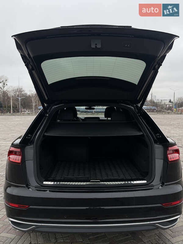 Внедорожник / Кроссовер Audi Q8 2021 в Харькове фото 28 Внедорожник / Кроссовер Audi Q8 2021 в Харькове