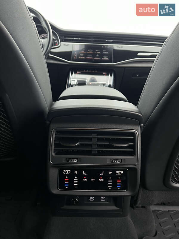 Внедорожник / Кроссовер Audi Q8 2021 в Харькове фото 41 Внедорожник / Кроссовер Audi Q8 2021 в Харькове