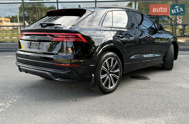 Внедорожник / Кроссовер Audi Q8 2019 в 