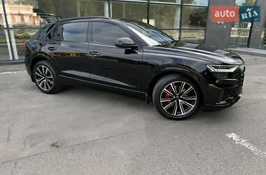 Внедорожник / Кроссовер Audi Q8 2019 в 