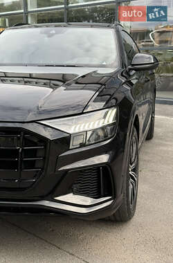 Внедорожник / Кроссовер Audi Q8 2019 в 
