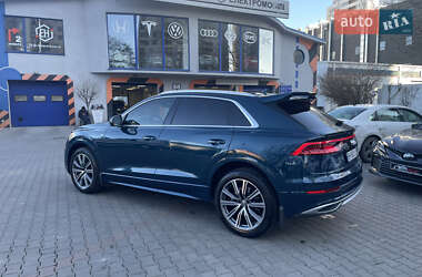 Позашляховик / Кросовер Audi Q8 2019 в 