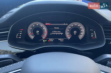 Позашляховик / Кросовер Audi Q8 2019 в 
