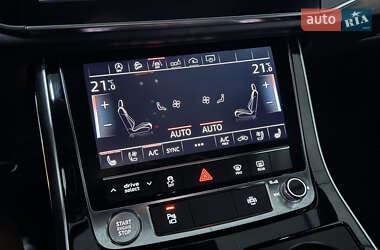 Позашляховик / Кросовер Audi Q8 2019 в 