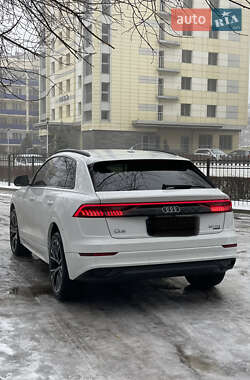 Внедорожник / Кроссовер Audi Q8 2019 в 