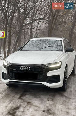 Внедорожник / Кроссовер Audi Q8 2019 в 