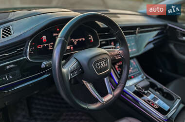 Внедорожник / Кроссовер Audi Q8 2019 в 