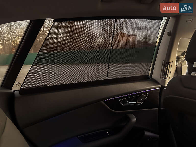 Внедорожник / Кроссовер Audi Q8 2019 в Ивано-Франковске