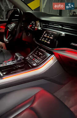 Внедорожник / Кроссовер Audi Q8 2019 в 