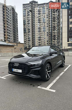 Внедорожник / Кроссовер Audi Q8 2019 в Киеве