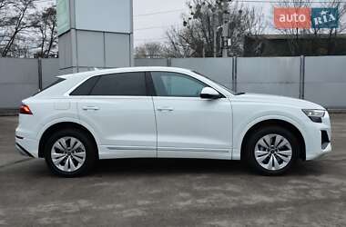 Позашляховик / Кросовер Audi Q8 2024 в Києві