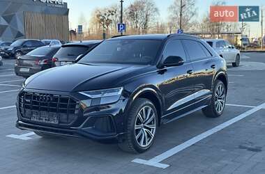 Позашляховик / Кросовер Audi Q8 2018 в Луцьку