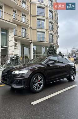 Позашляховик / Кросовер Audi Q8 2020 в Києві