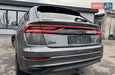Внедорожник / Кроссовер Audi Q8 2018 в 