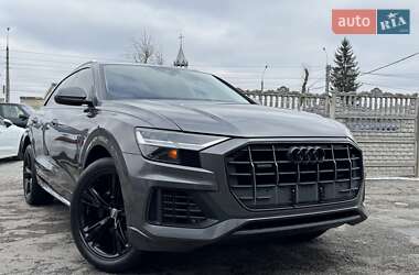 Внедорожник / Кроссовер Audi Q8 2018 в 