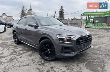 Внедорожник / Кроссовер Audi Q8 2018 в 