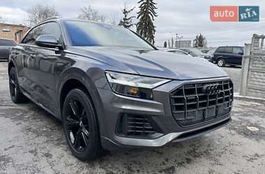 Внедорожник / Кроссовер Audi Q8 2018 в 