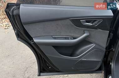 Внедорожник / Кроссовер Audi Q8 2019 в 