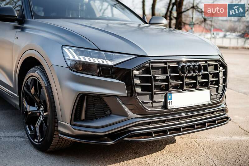 Позашляховик / Кросовер Audi Q8 2018 в Києві