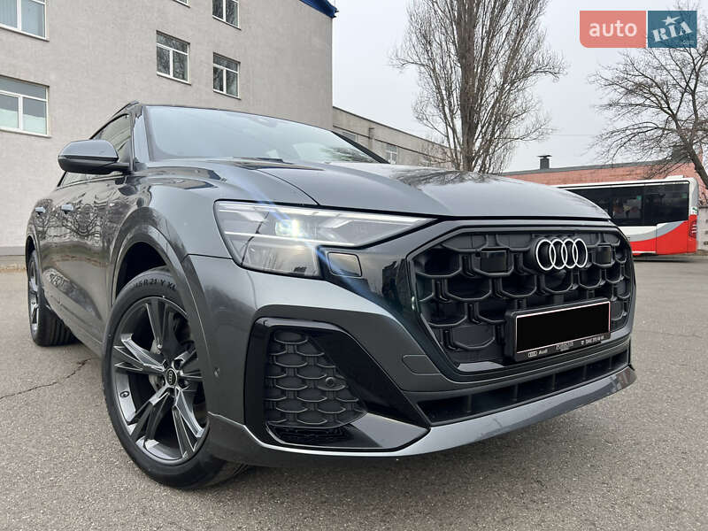 Внедорожник / Кроссовер Audi Q8 2025 в Киеве