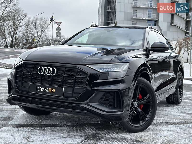 Внедорожник / Кроссовер Audi Q8 2020 в Киеве