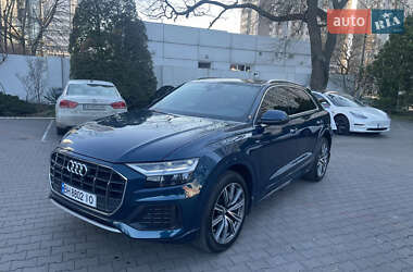 Внедорожник / Кроссовер Audi Q8 2019 в 