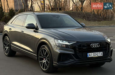 Позашляховик / Кросовер Audi Q8 2019 в 