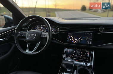 Позашляховик / Кросовер Audi Q8 2019 в 