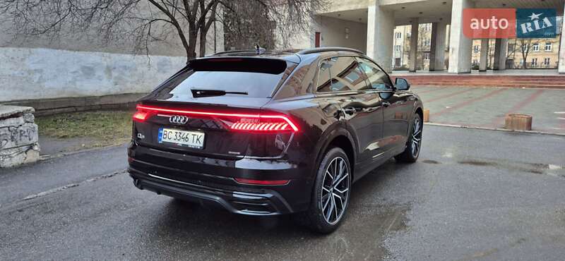 Внедорожник / Кроссовер Audi Q8 2020 в Львове