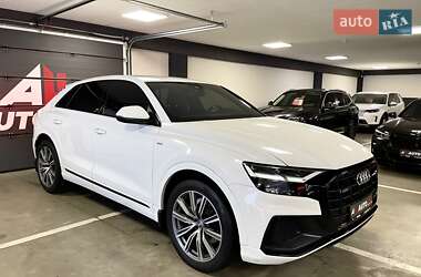 Позашляховик / Кросовер Audi Q8 2019 в Львові