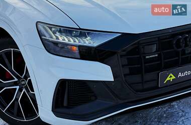 Внедорожник / Кроссовер Audi Q8 2023 в 