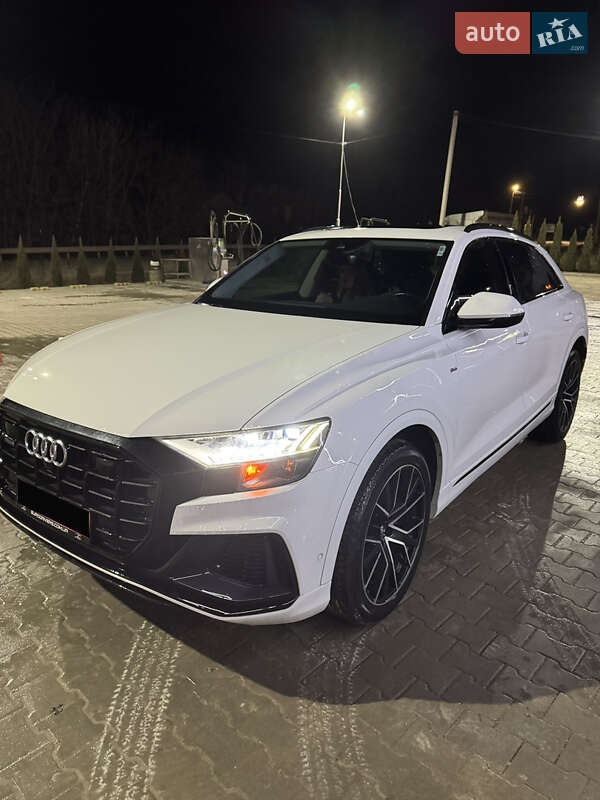 Внедорожник / Кроссовер Audi Q8 2019 в Тернополе