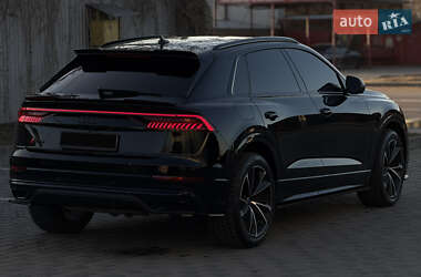Внедорожник / Кроссовер Audi Q8 2018 в 