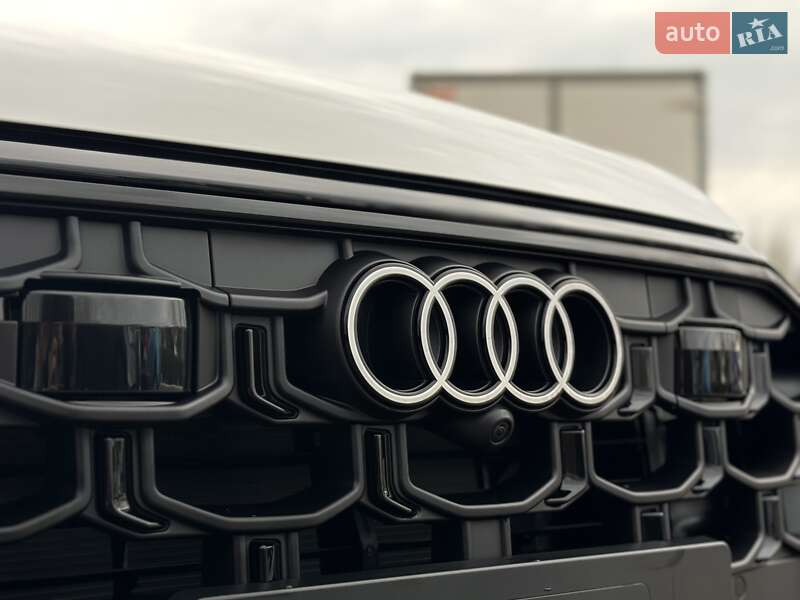 Внедорожник / Кроссовер Audi Q8 2025 в Одессе