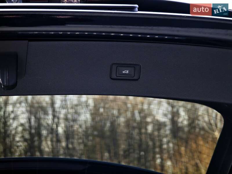 Внедорожник / Кроссовер Audi Q8 2018 в Ровно