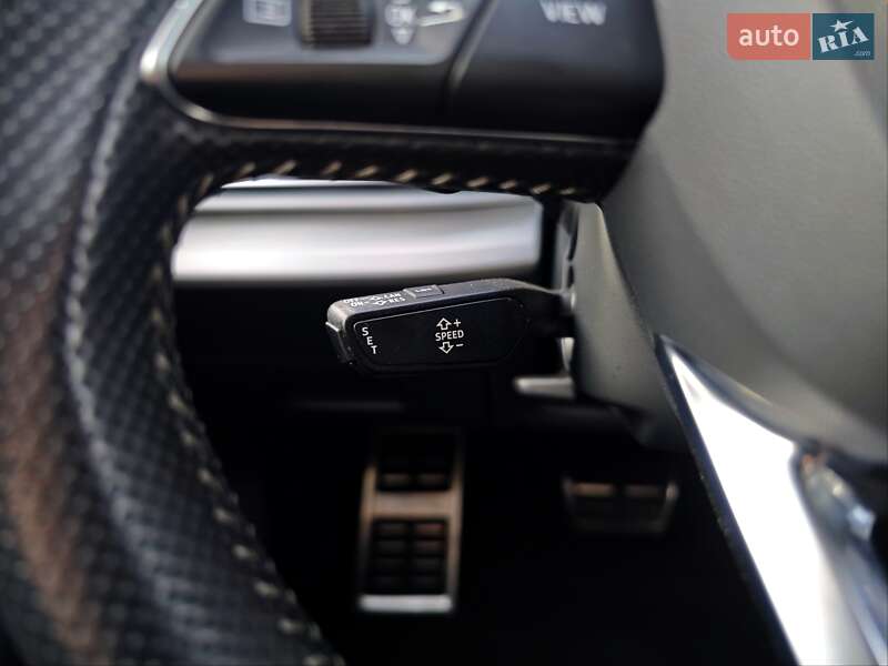 Внедорожник / Кроссовер Audi Q8 2018 в Ровно