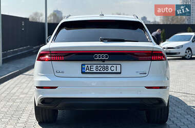 Внедорожник / Кроссовер Audi Q8 2020 в 