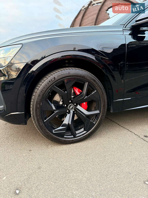 Внедорожник / Кроссовер Audi Q8 2019 в Одессе