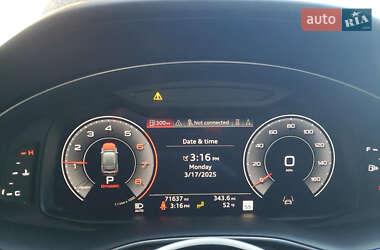 Внедорожник / Кроссовер Audi Q8 2018 в 