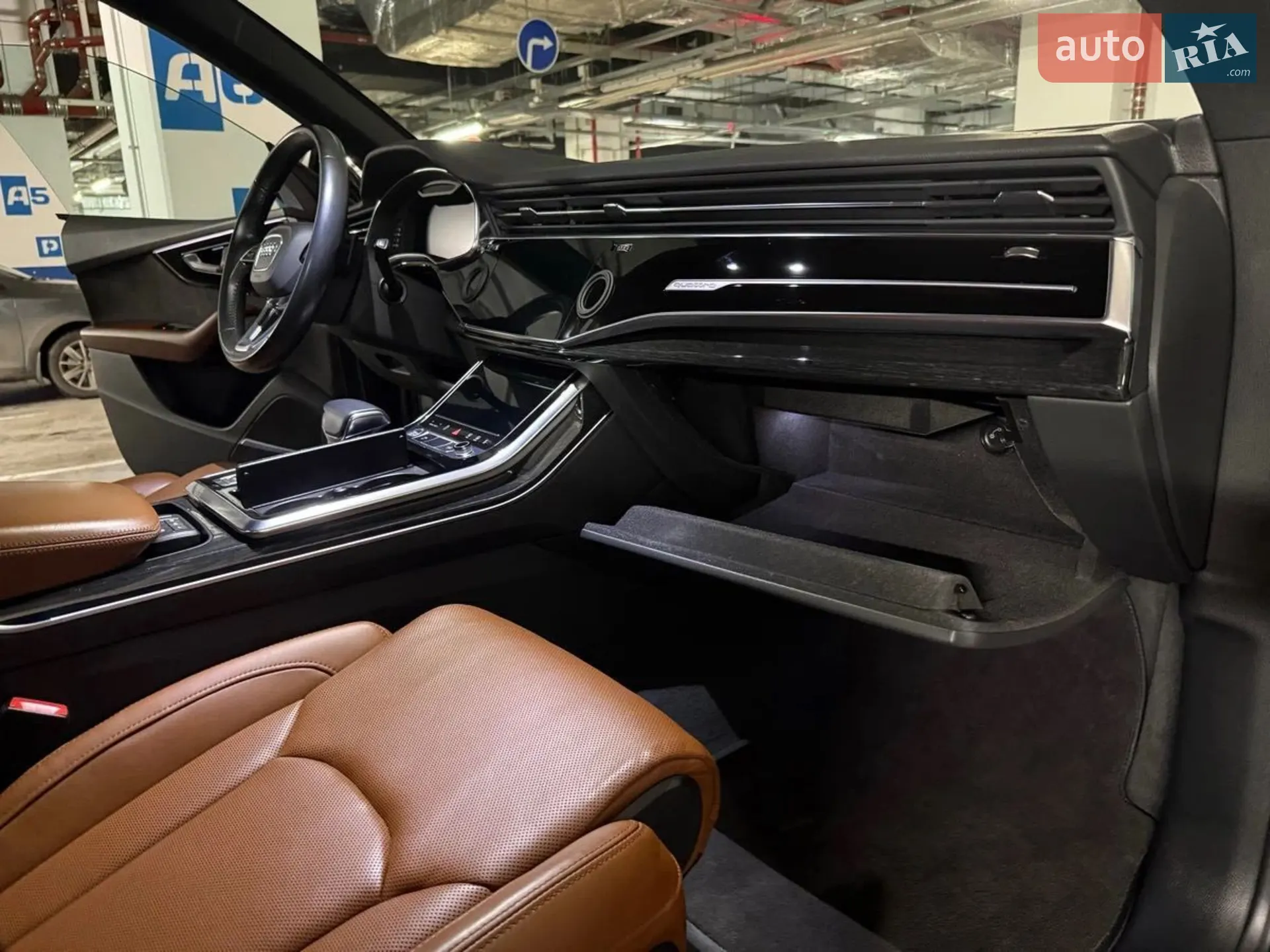 2019 Audi Q8 - мініатюра 4