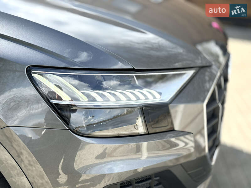 Внедорожник / Кроссовер Audi Q8 2019 в Киеве